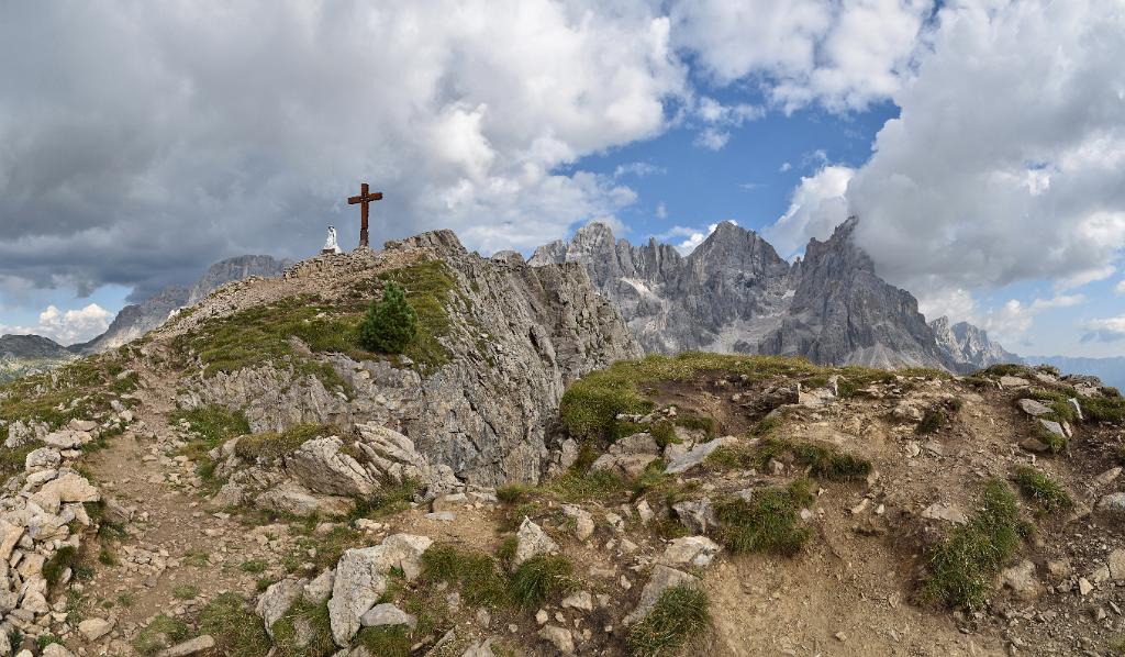 73 Trekking del Cristo Pensante.jpg